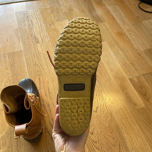 LL Bean Boot (original, women’s size 6) in Tan/Brown - Picture 6 of 10
